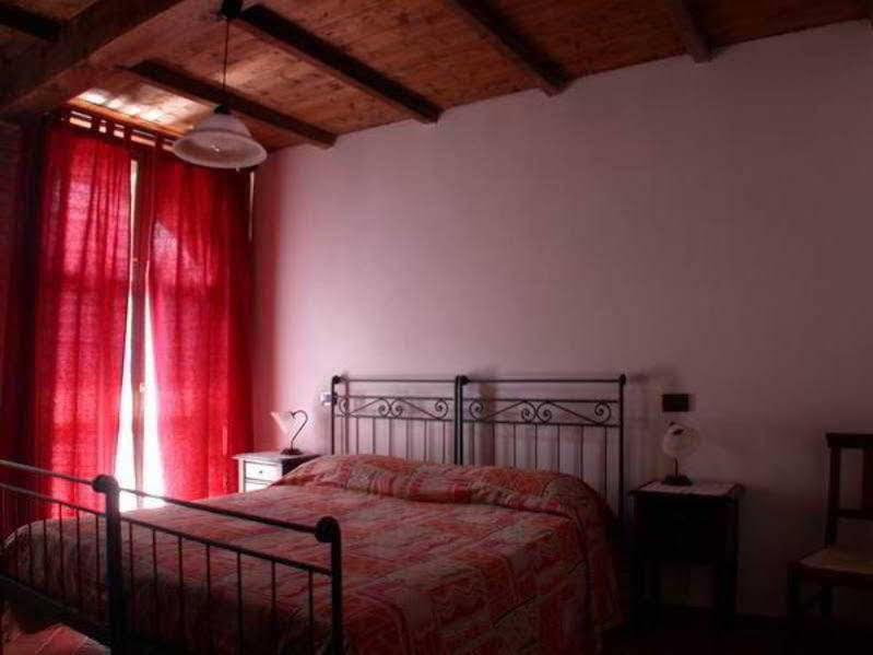 Гостевой дом Cascina Caldera Cantarana Экстерьер фото